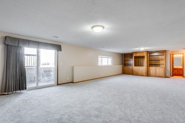 2434 N Regency Lakes St, Wichita, KS 67226