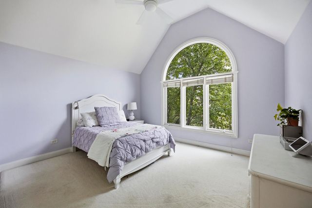 3808 S Littlestone Court, Naperville, IL 60564