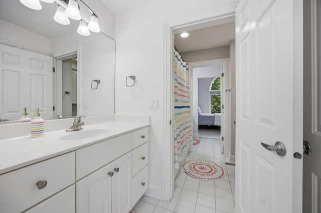 3808 S Littlestone Court, Naperville, IL 60564