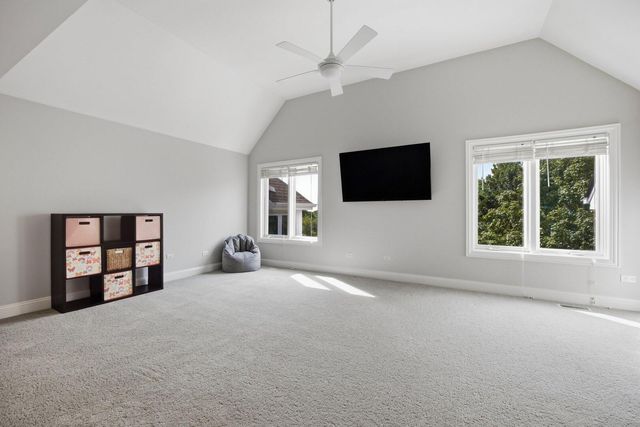 3808 S Littlestone Court, Naperville, IL 60564