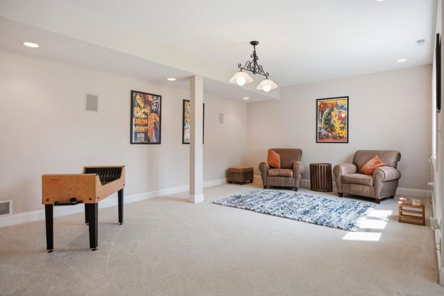 3808 S Littlestone Court, Naperville, IL 60564