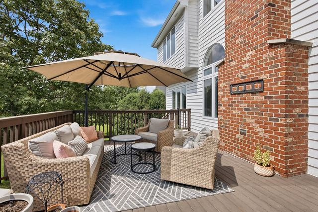 3808 S Littlestone Court, Naperville, IL 60564