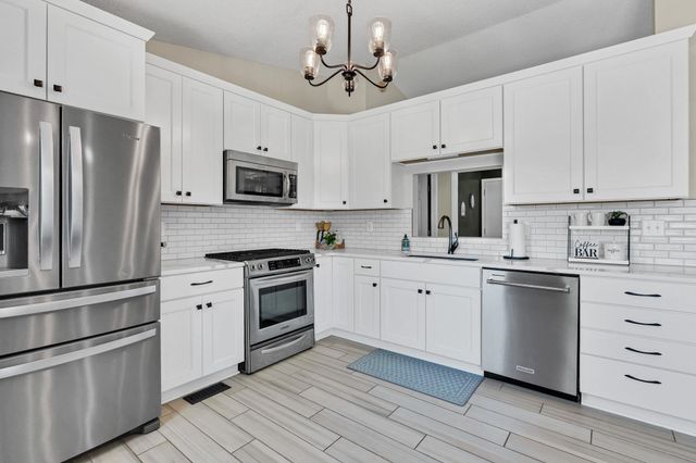 1910 N Nickelton Ct, Wichita, KS 67235