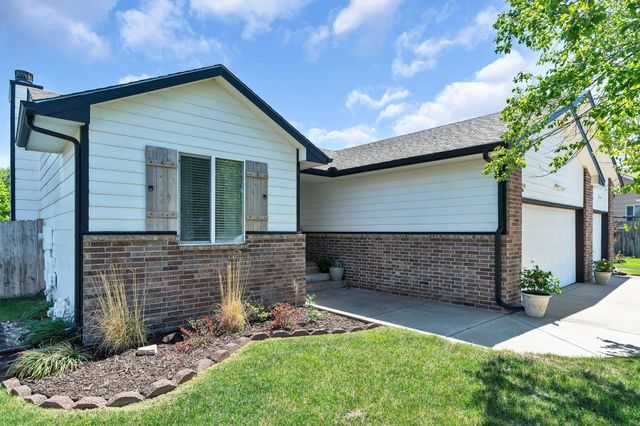 1910 N Nickelton Ct, Wichita, KS 67235