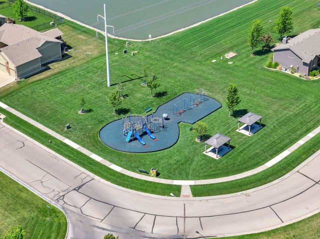 1910 N Nickelton Ct, Wichita, KS 67235