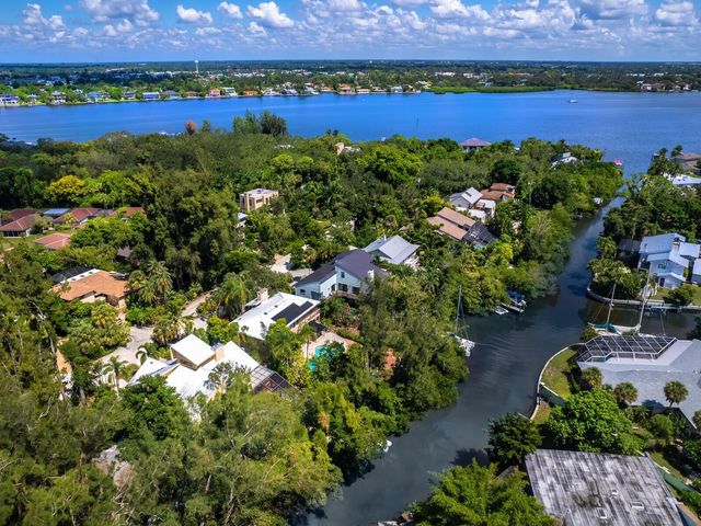 1214 SEA PLUME WAY, Sarasota, FL 34242