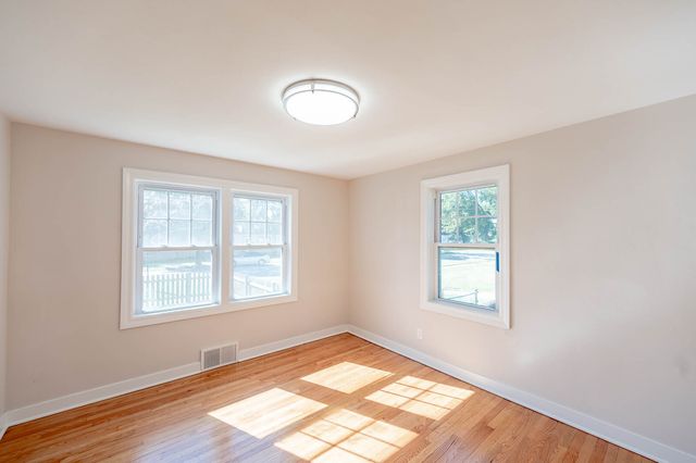 924 Broadway Avenue, North Chicago, IL 60064