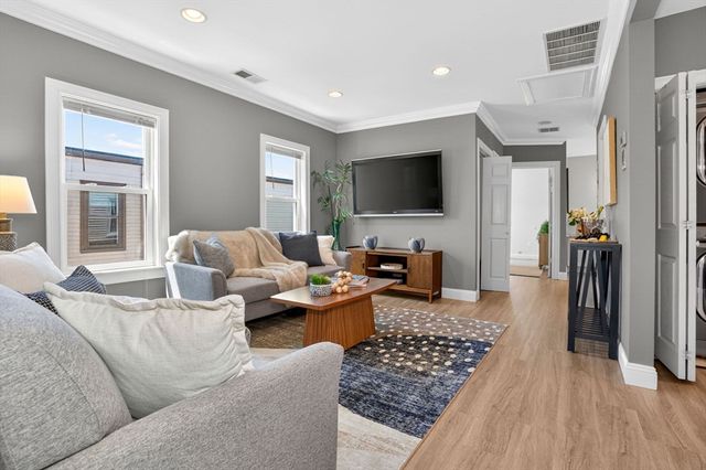 614 Bennington St 3, Boston, MA 02128