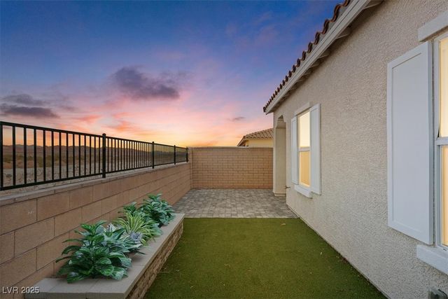 356 Larksong Avenue, Henderson, NV 89011