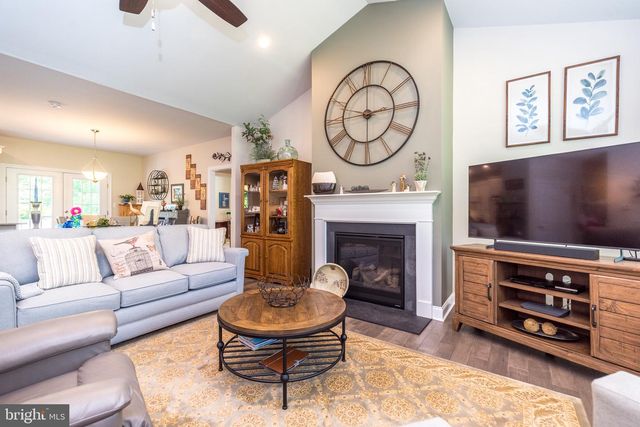 375 E 9TH AVE, Collegeville, PA 19426