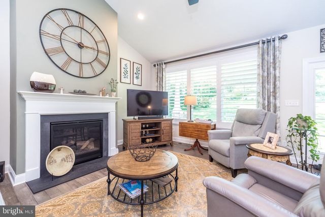 375 E 9TH AVE, Collegeville, PA 19426