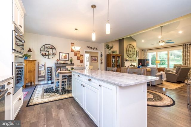 375 E 9TH AVE, Collegeville, PA 19426
