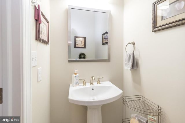 375 E 9TH AVE, Collegeville, PA 19426