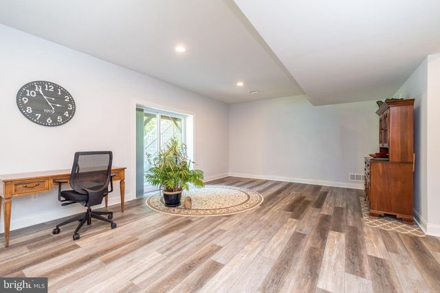 375 E 9TH AVE, Collegeville, PA 19426