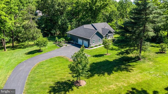 375 E 9TH AVE, Collegeville, PA 19426