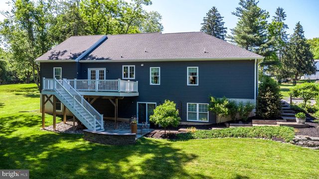 375 E 9TH AVE, Collegeville, PA 19426