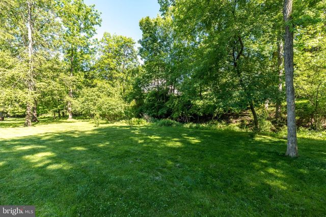 375 E 9TH AVE, Collegeville, PA 19426