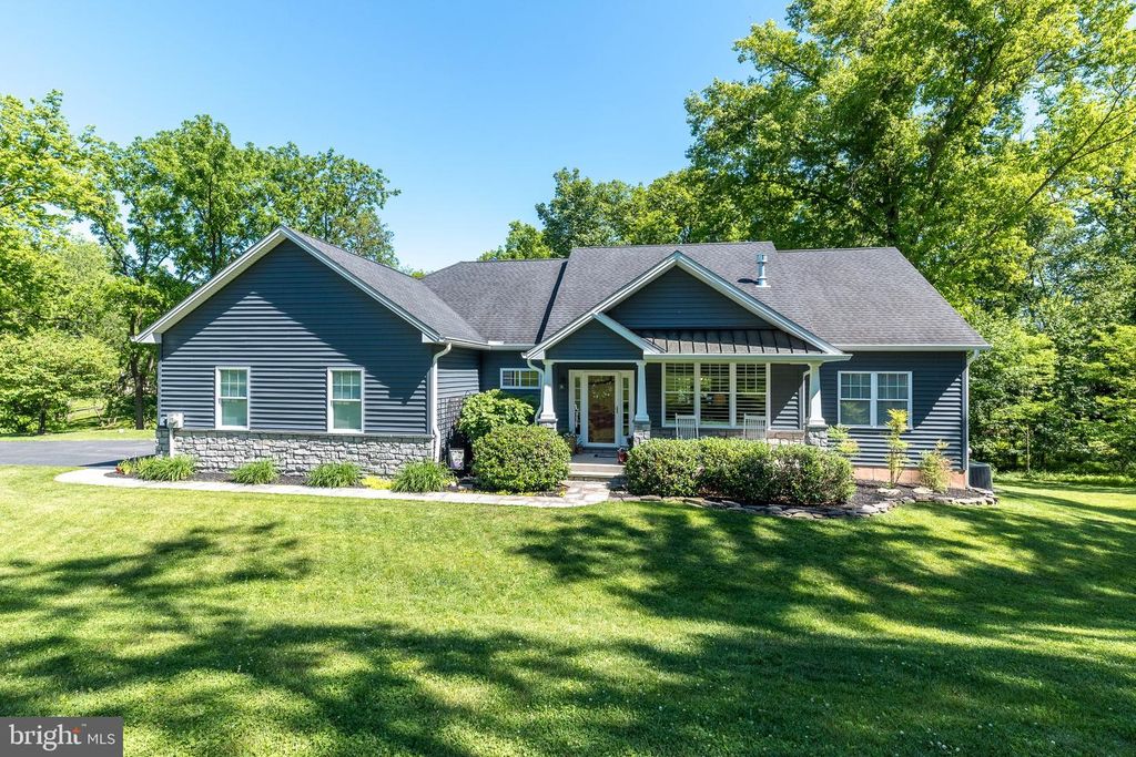 375 E 9TH AVE, Collegeville, PA 19426