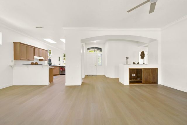7100 Kingbird Ln, Roseville, CA 95747