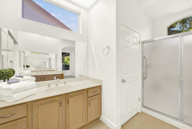 7100 Kingbird Ln, Roseville, CA 95747