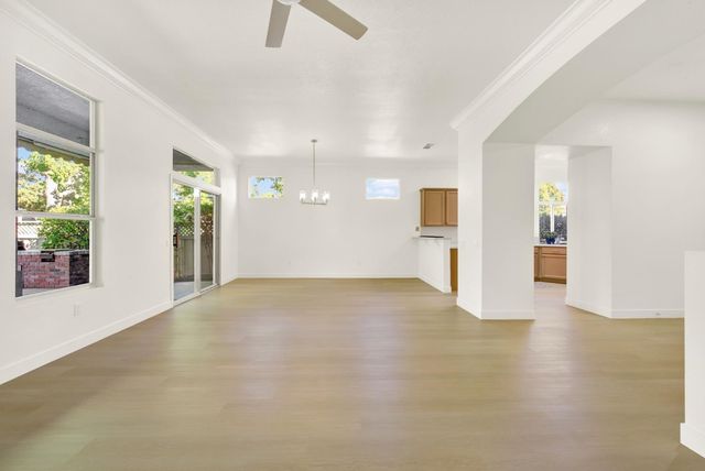 7100 Kingbird Ln, Roseville, CA 95747