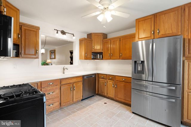144 WASHINGTON ST, Occoquan, VA 22125