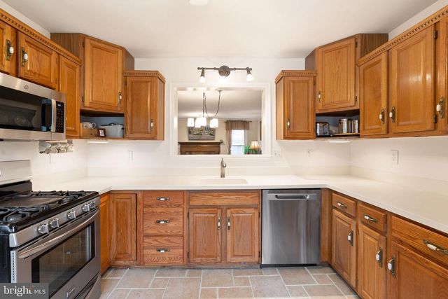 144 WASHINGTON ST, Occoquan, VA 22125