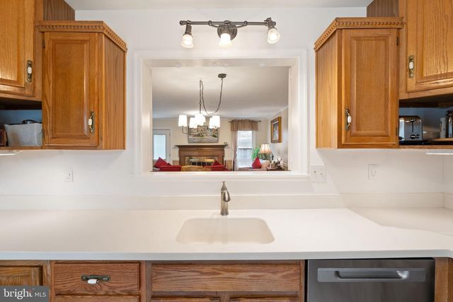 144 WASHINGTON ST, Occoquan, VA 22125