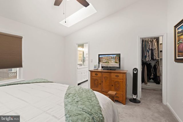 144 WASHINGTON ST, Occoquan, VA 22125