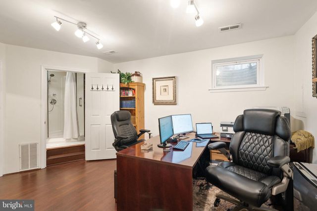 144 WASHINGTON ST, Occoquan, VA 22125