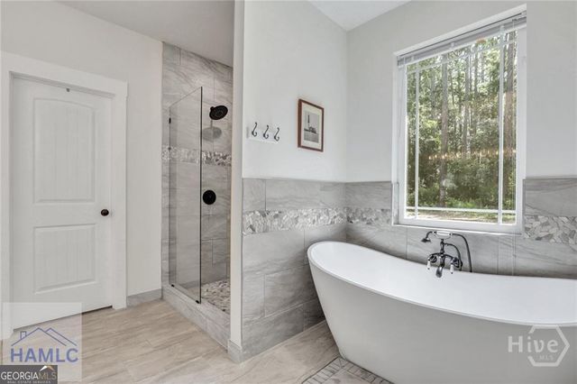 101 Plantation Road, Midway, GA 31320