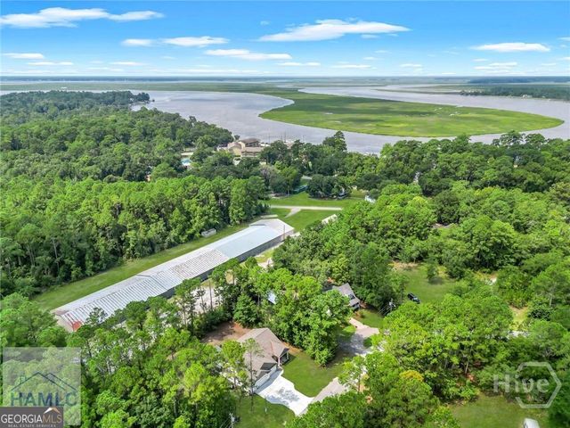 101 Plantation Road, Midway, GA 31320