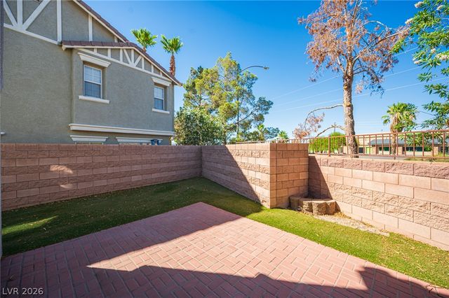 1060 Paradise Coach Drive, Henderson, NV 89002