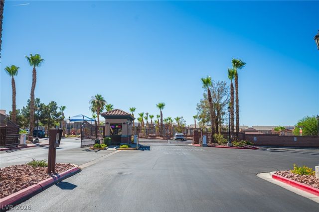 1060 Paradise Coach Drive, Henderson, NV 89002