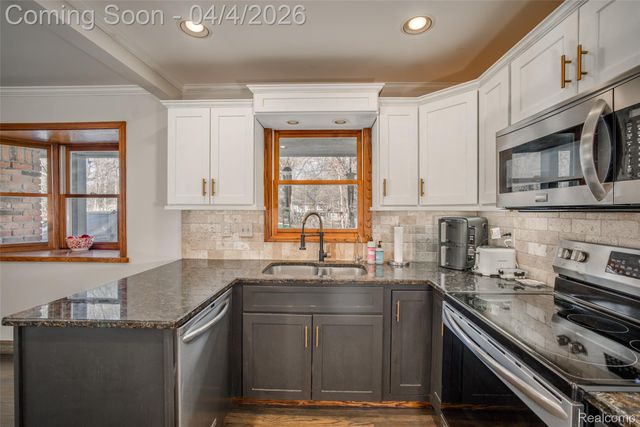 8183 Reese Road, Independence Charter Township, MI 48348