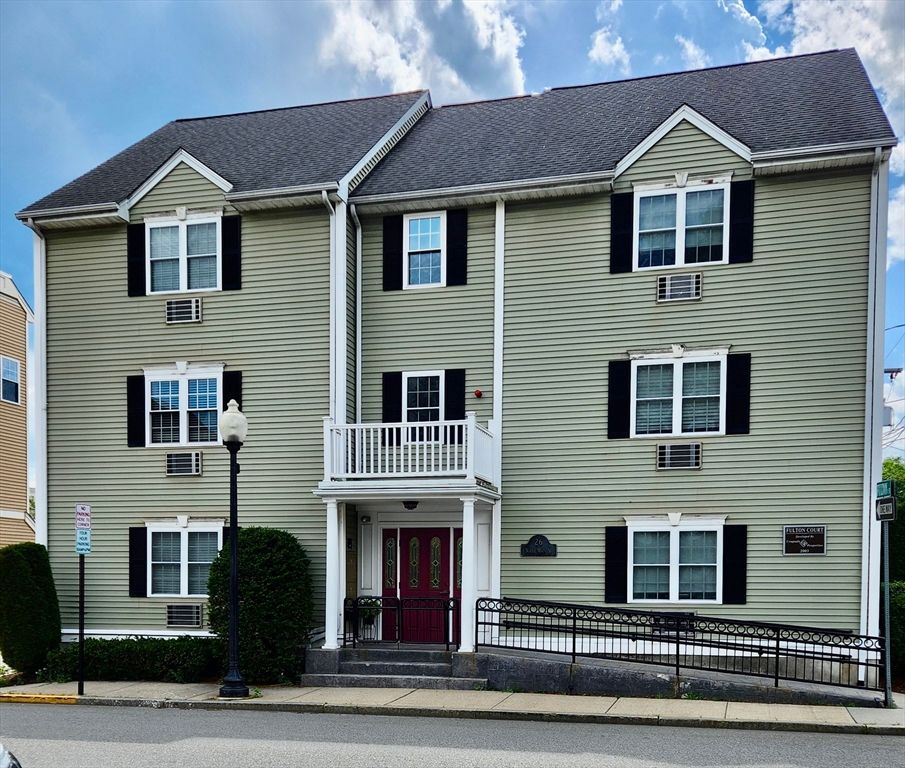 26 N. Main St. 3, Mansfield, MA 02048