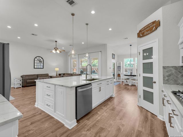 23607 Sunset Peak, San Antonio, TX 78258