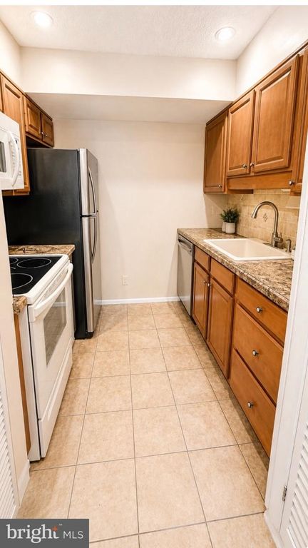 600 EDISON AVE #638, Philadelphia, PA 19116 — photo 4