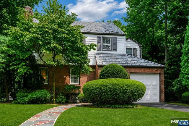 1106 Emerson Avenue, Teaneck, NJ 07666