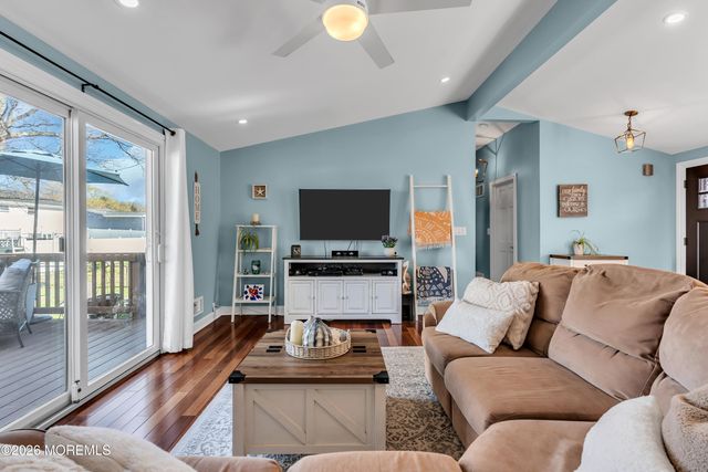 36 Dartmouth Drive, Hazlet, NJ 07730