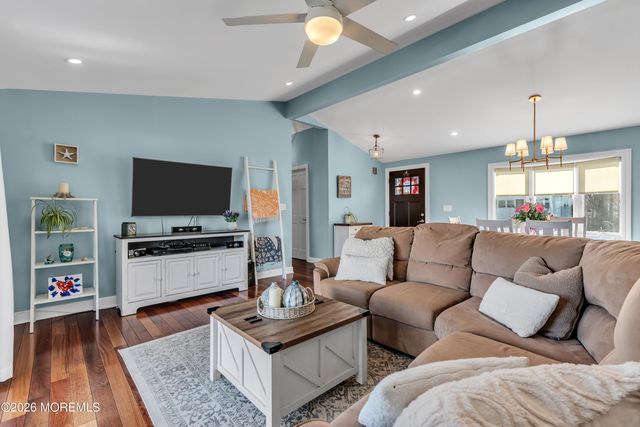 36 Dartmouth Drive, Hazlet, NJ 07730