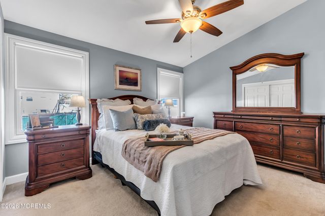 36 Dartmouth Drive, Hazlet, NJ 07730