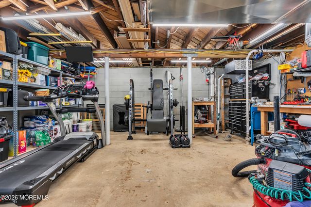 36 Dartmouth Drive, Hazlet, NJ 07730
