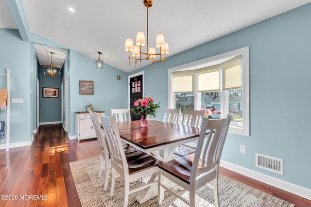 36 Dartmouth Drive, Hazlet, NJ 07730