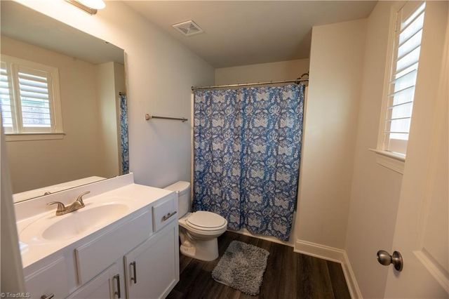 3924 Braddock Road, High Point, NC 27265