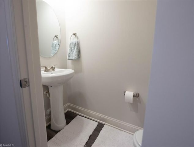 3924 Braddock Road, High Point, NC 27265