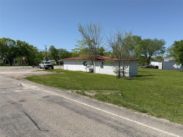 71 US Highway 69, Celeste, TX 75423