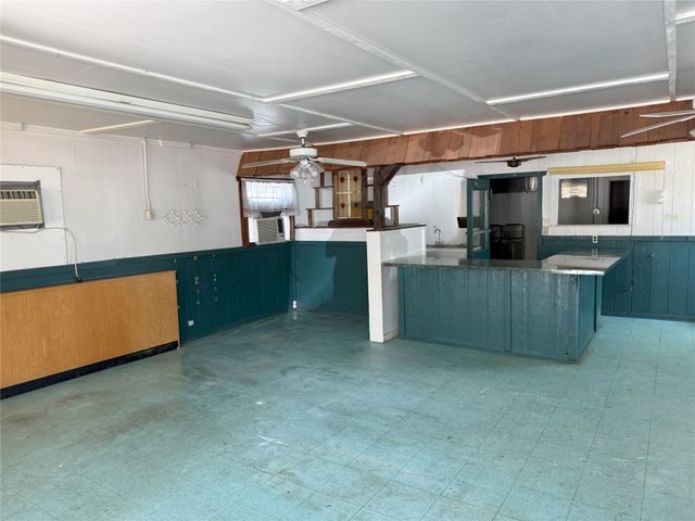 71 US Highway 69, Celeste, TX 75423