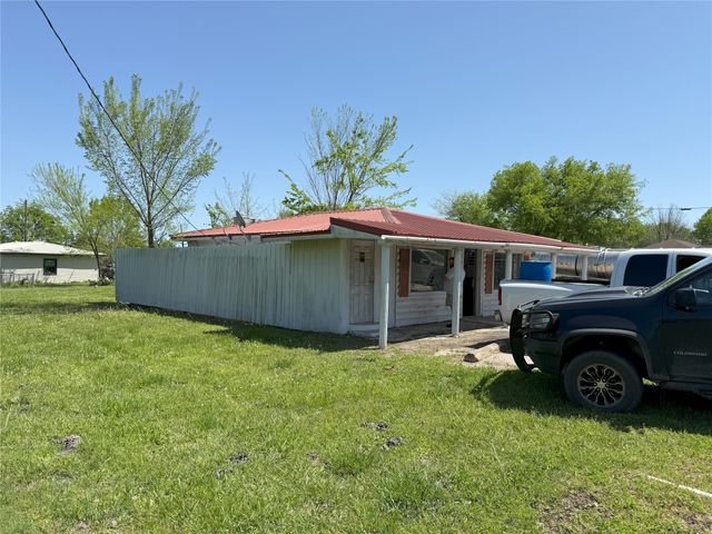 71 US Highway 69, Celeste, TX 75423