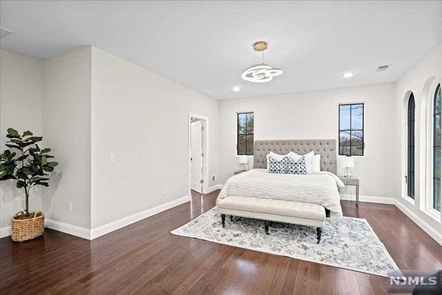 307 Idaho Street, Paramus, NJ 07652